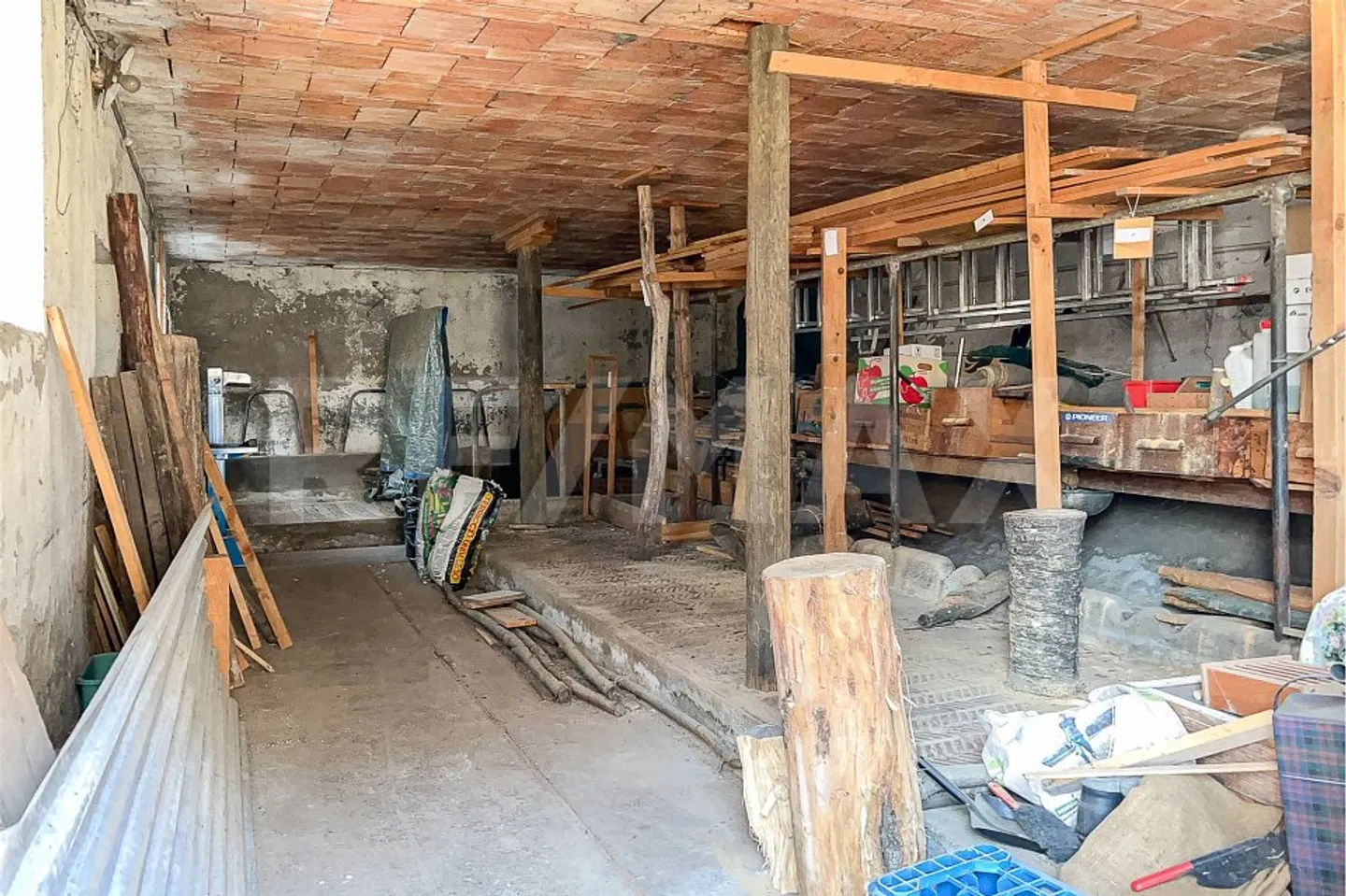 House / barn to renovate - Photo 10 of 13