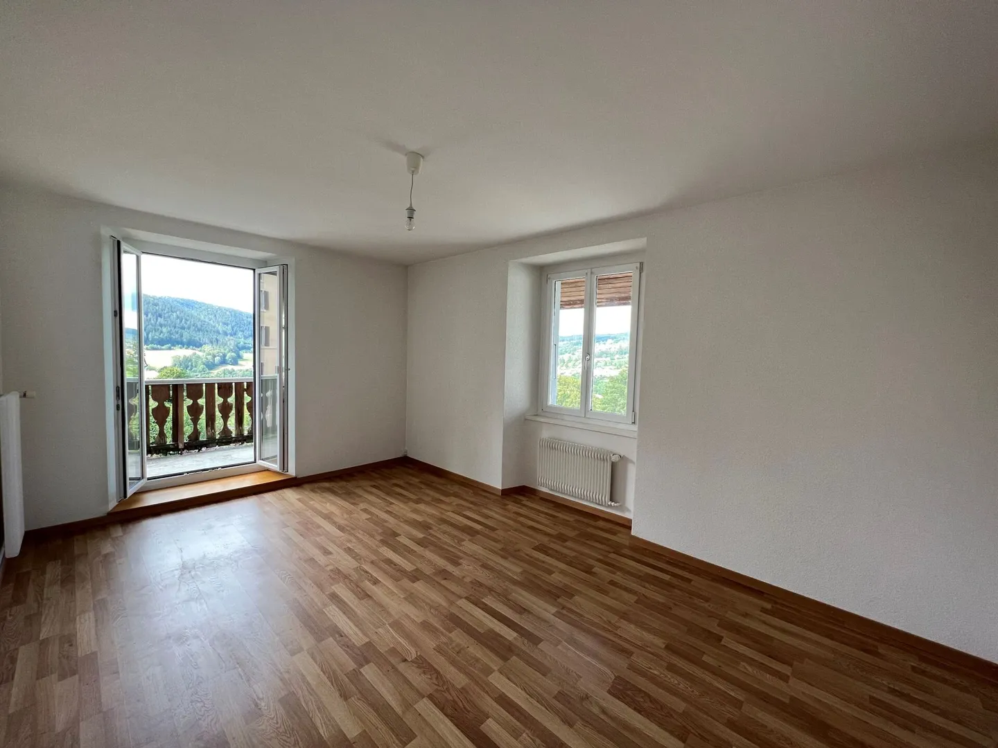 Guinand l'Opticien 2, Les Brenets - Appartamento 3.5 locali al 1° piano con balcone - Foto 2 di 7