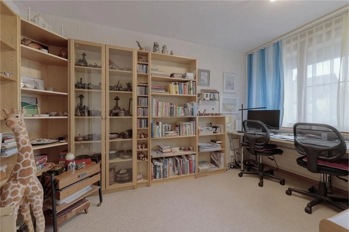 Casa angolare 5½ locali con potenziale e bel giardino - Foto 8 di 13