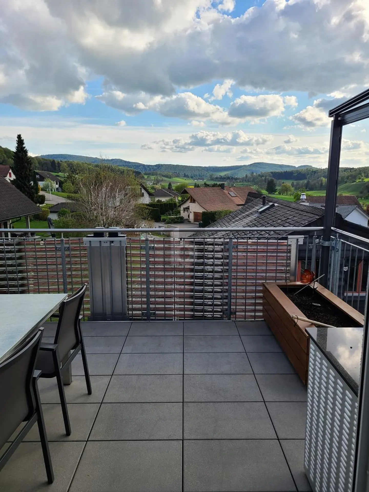ÉQUIPEMENT SUPÉRIEUR, ENSOLEILLÉ, MODERNE - Photo 2 sur 6