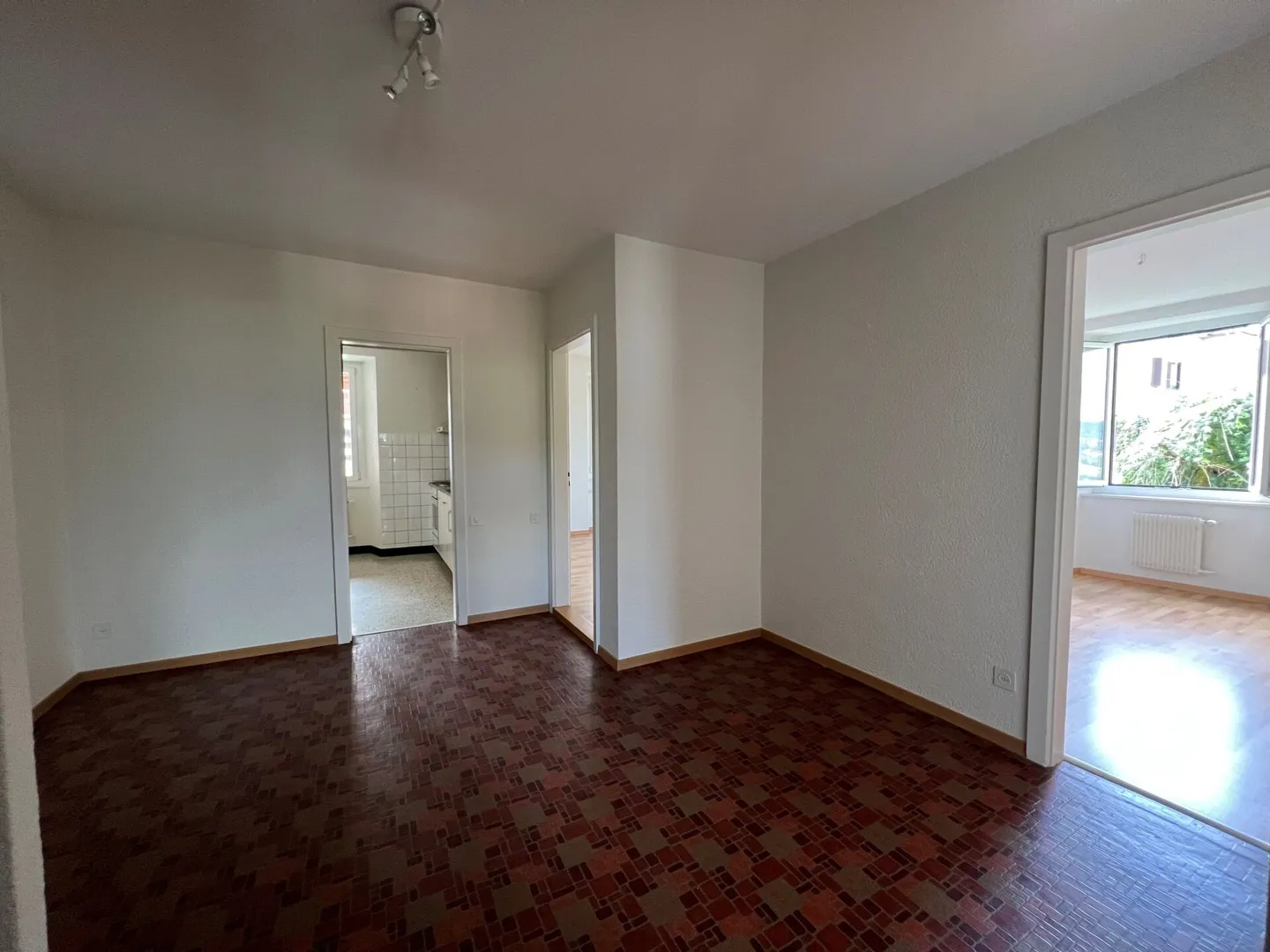 Guinand l'Opticien 2, Les Brenets - Appartamento 3.5 locali al 1° piano con balcone - Foto 3 di 7