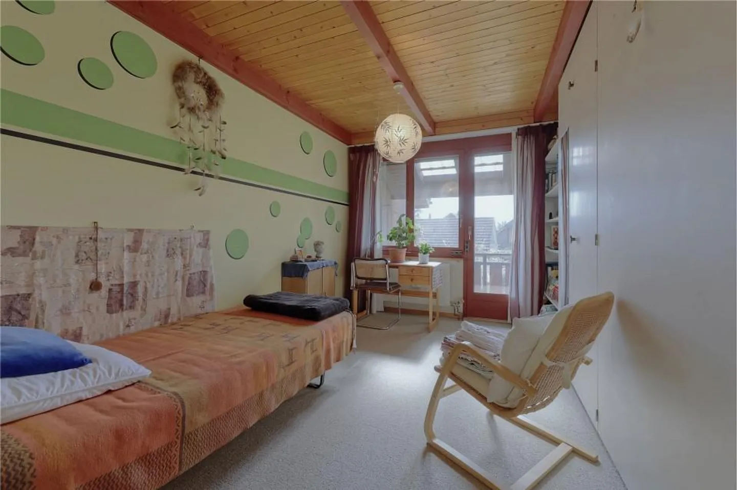 Casa angolare 5½ locali con potenziale e bel giardino - Foto 10 di 13