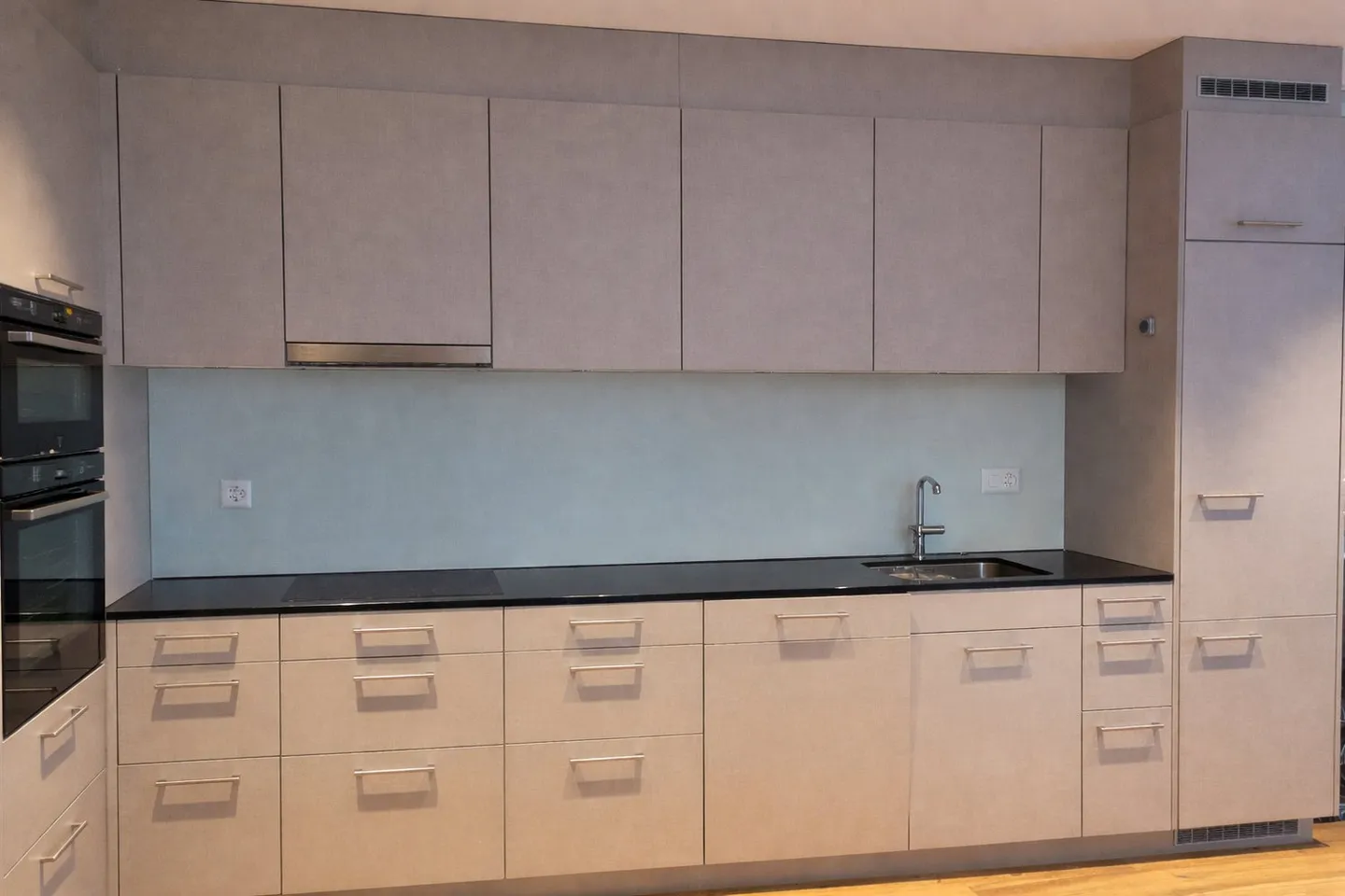 Moderne und lichtdurchflutete 2.5-Zimmer-Wohnung - Foto 2 von 10