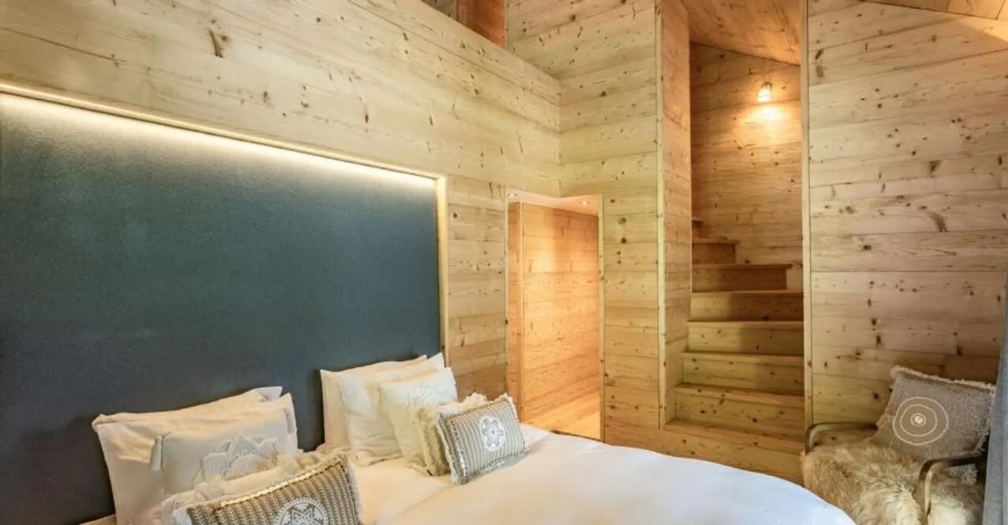Charming Chalet with Modern Touch - Photo 7 of 13