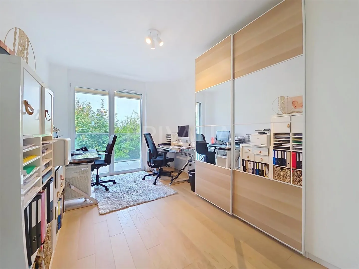 Magnificent contemporary furnished semi-detached villa - Photo 7 of 10