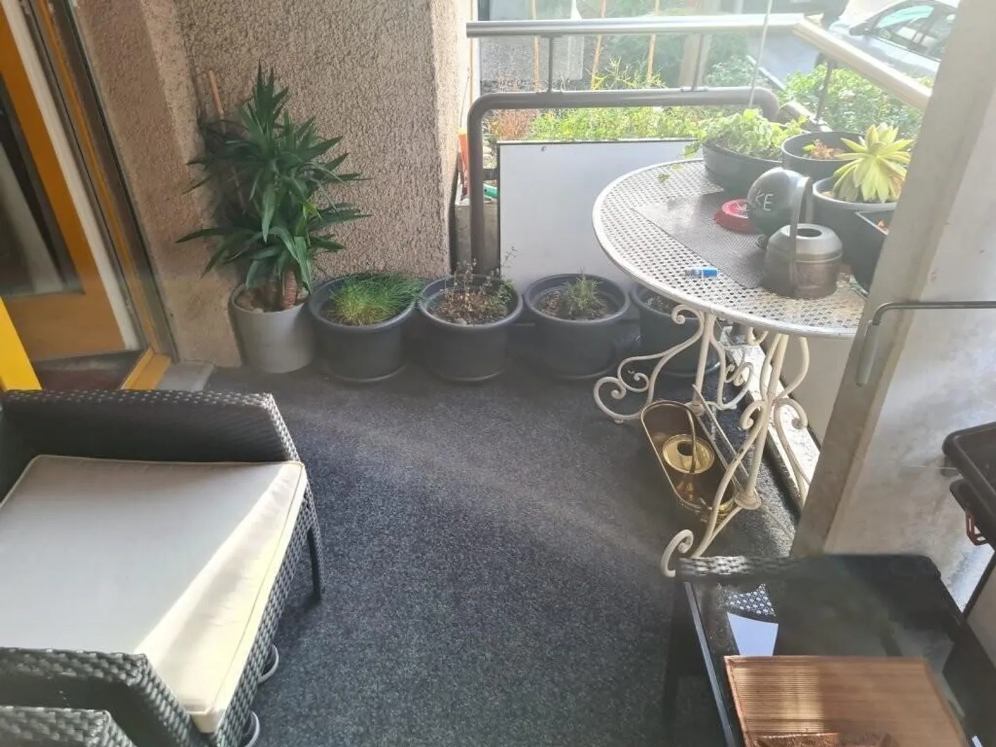 Cozy 2-room apartment in a prime location with balcony! - Photo 3 of 5