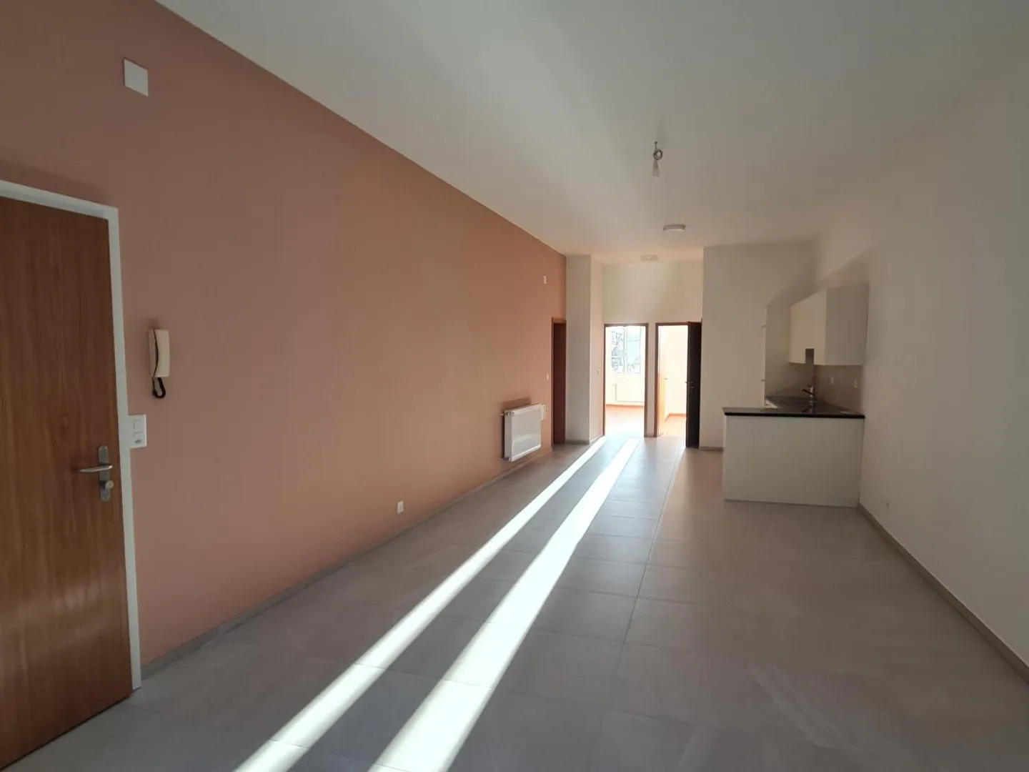 Appartement Charmant Près du Château - Photo 2 sur 9