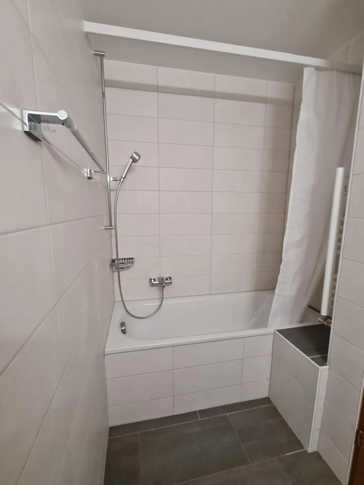 Appartement Charmant Près du Château - Photo 8 sur 9