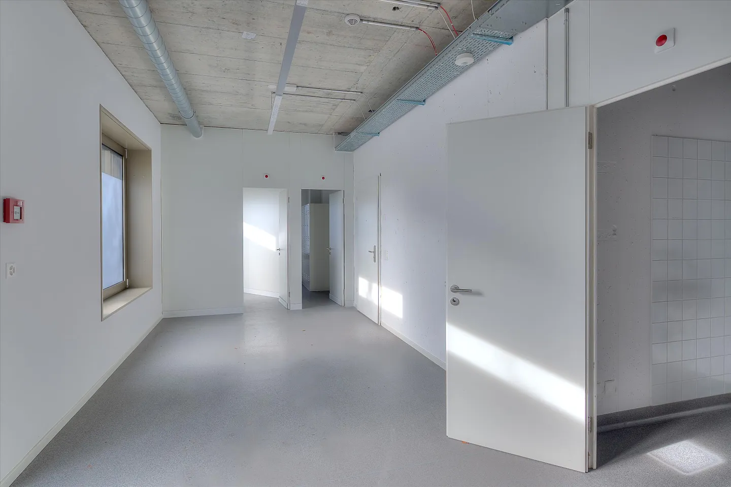 Edificio ad uso misto in affitto - Foto 7 di 8