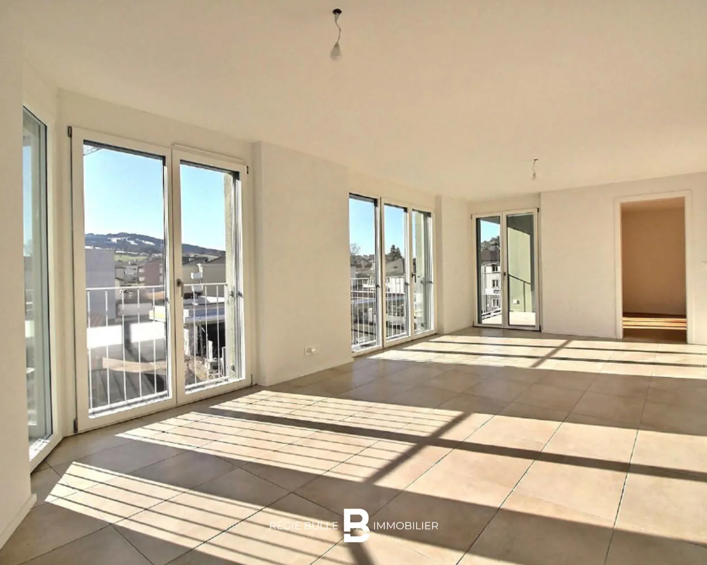 Appartement Charmant à La Tour-de-Trême - Photo 2 sur 2