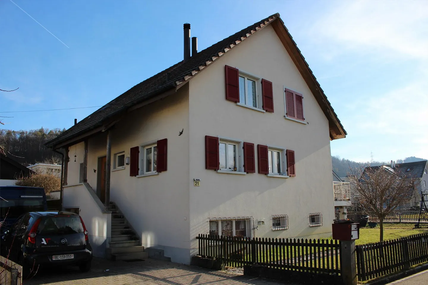 Charmante maison individuelle de 7,5 pièces dans un endroit calme de Bubendorf - Photo 4 sur 24