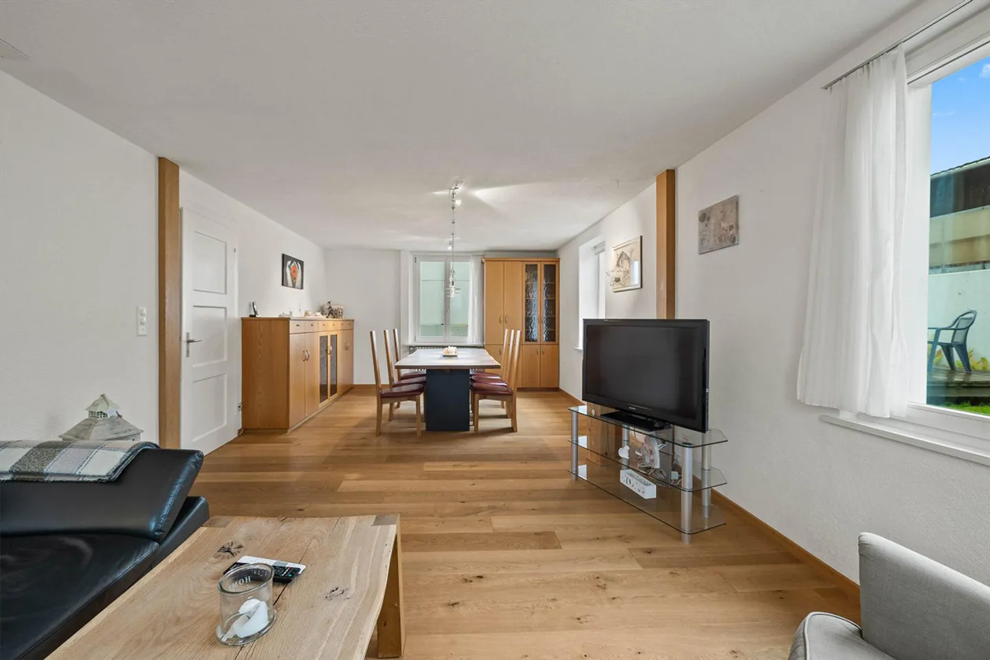 ERSCHWINGLICHES HAUS IN BUCHS & 8211; GEPFLEGT & SMART GELEGEN - Foto 3 von 5