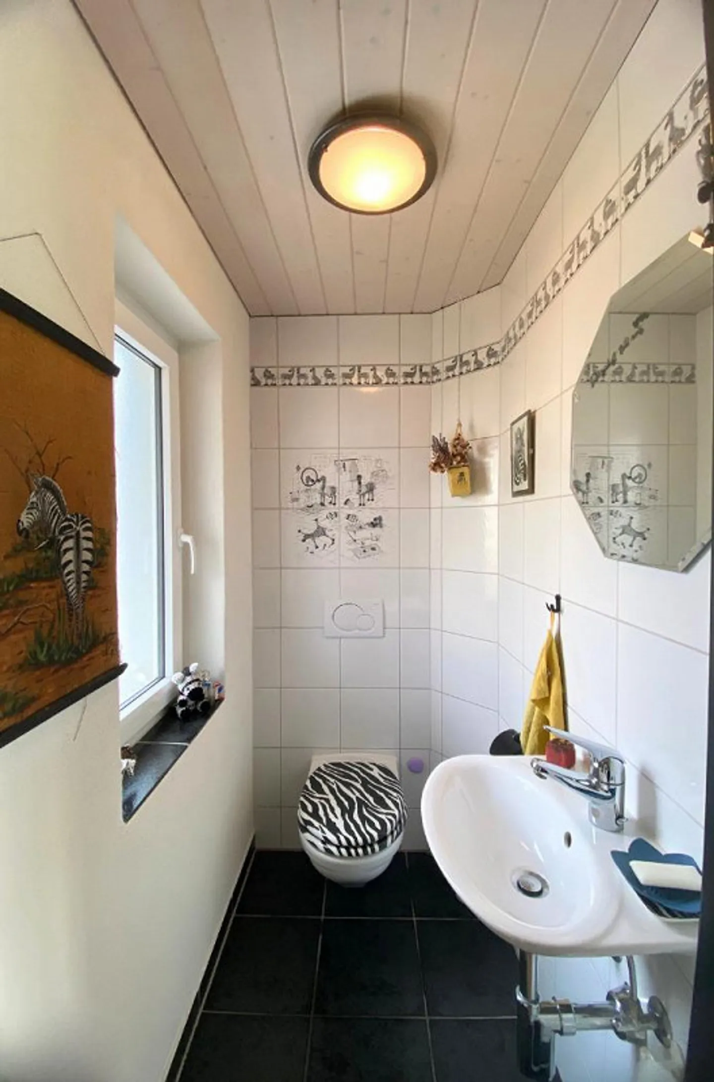 Charmante maison individuelle de 7,5 pièces dans un endroit calme de Bubendorf - Photo 10 sur 24