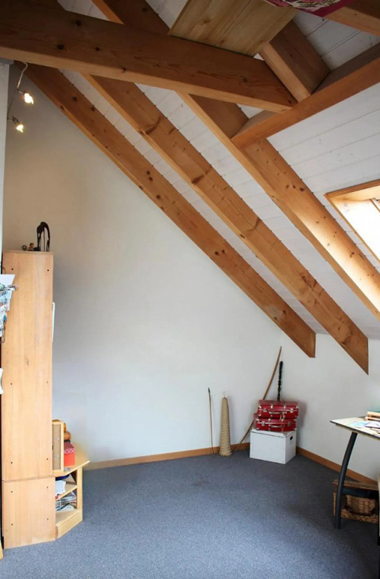 Charmante maison individuelle de 7,5 pièces dans un endroit calme de Bubendorf - Photo 15 sur 24