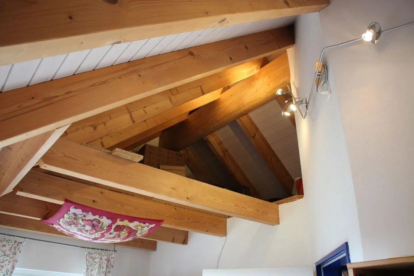 Charmante maison individuelle de 7,5 pièces dans un endroit calme de Bubendorf - Photo 16 sur 24