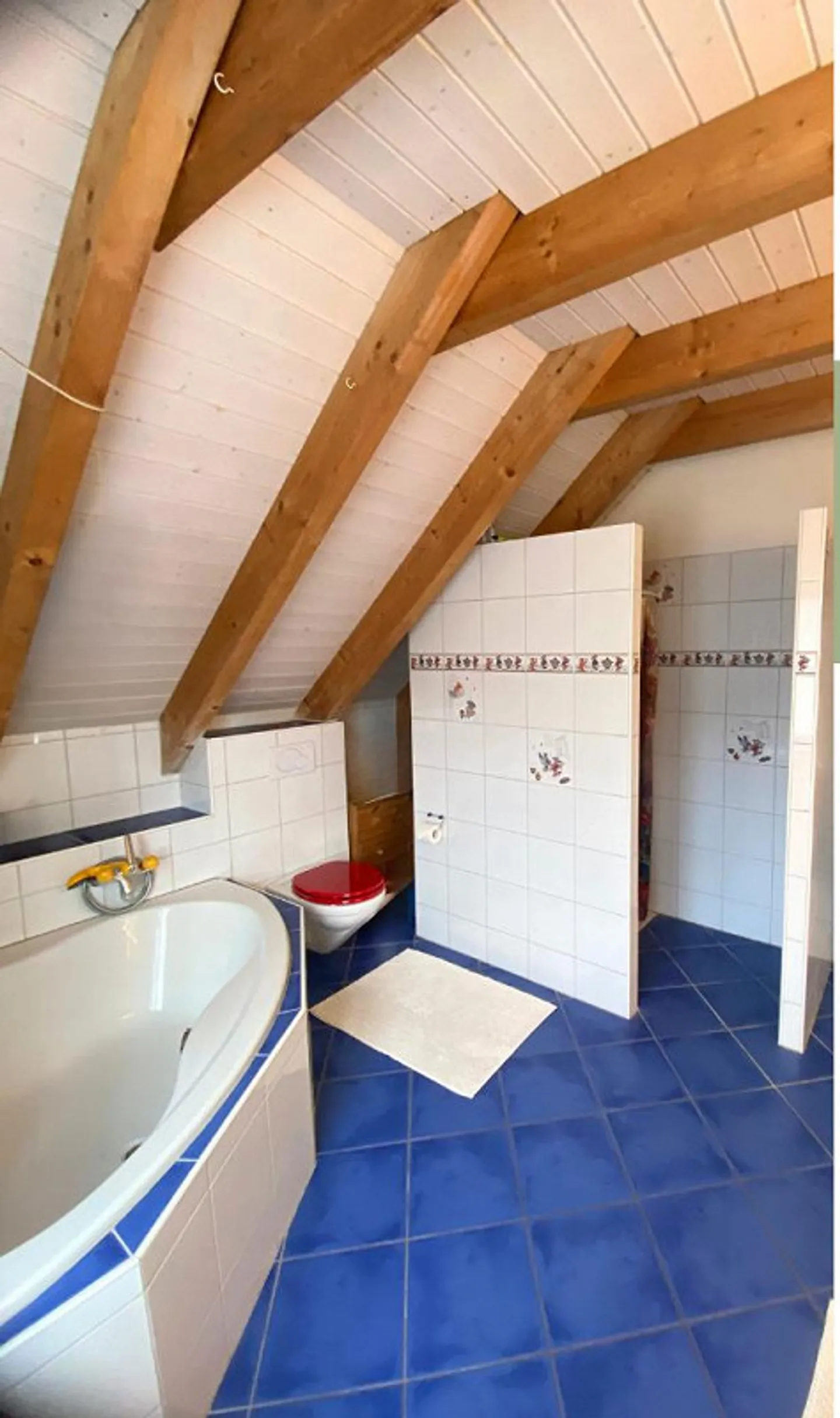 Charmante maison individuelle de 7,5 pièces dans un endroit calme de Bubendorf - Photo 17 sur 24