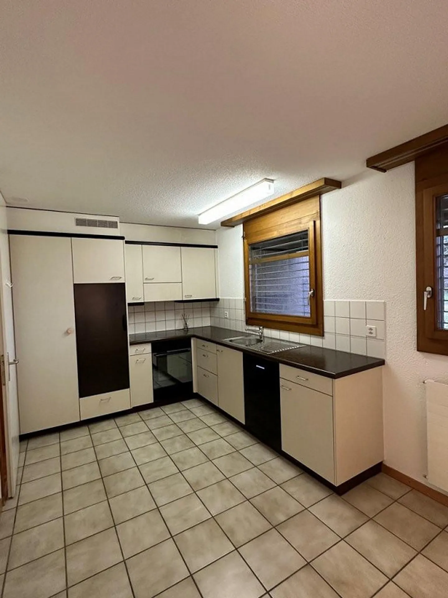 Appartement spacieux de 2,5 pièces - Maison idéale pour les gourmets ! - Photo 5 sur 8