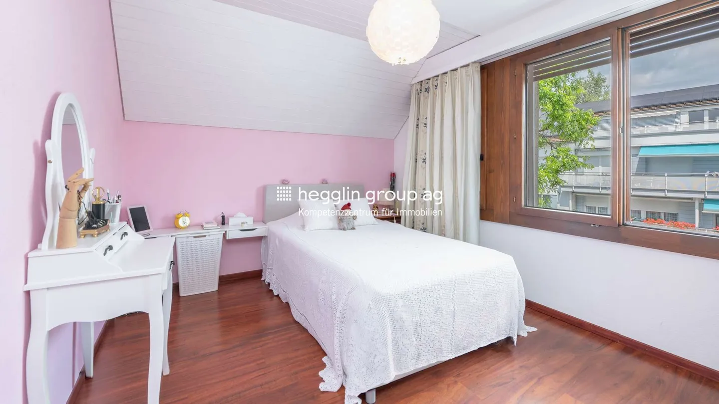 Vivere centrale con spazio per tutta la famiglia - Foto 9 di 12