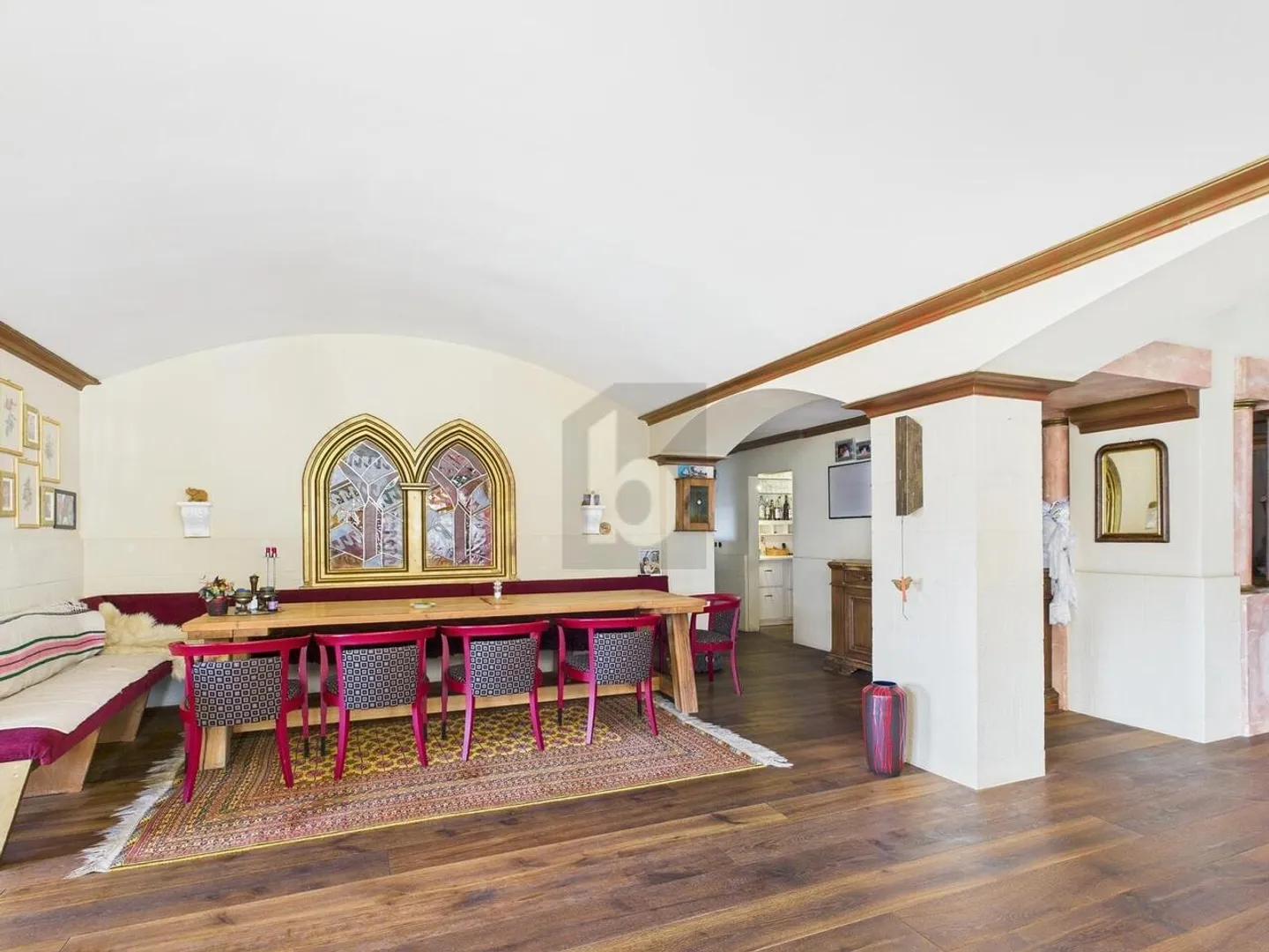 SPACIOUS IN A MAGNIFICENT ENVIRONMENT - Photo 5 of 6