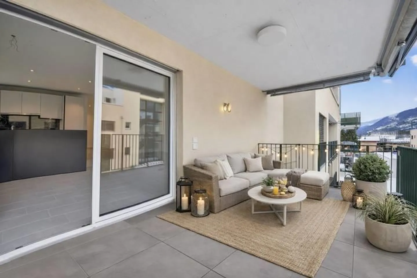 4.5-ROOM APARTMENT WITH BEAUTIFUL BALCONY AND FLUMSERBERG VIEW - Photo 4 of 9