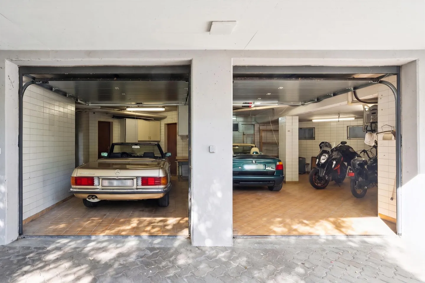 Exclusive penthouse apartment with studio & rare parking offer - Photo 11 of 13