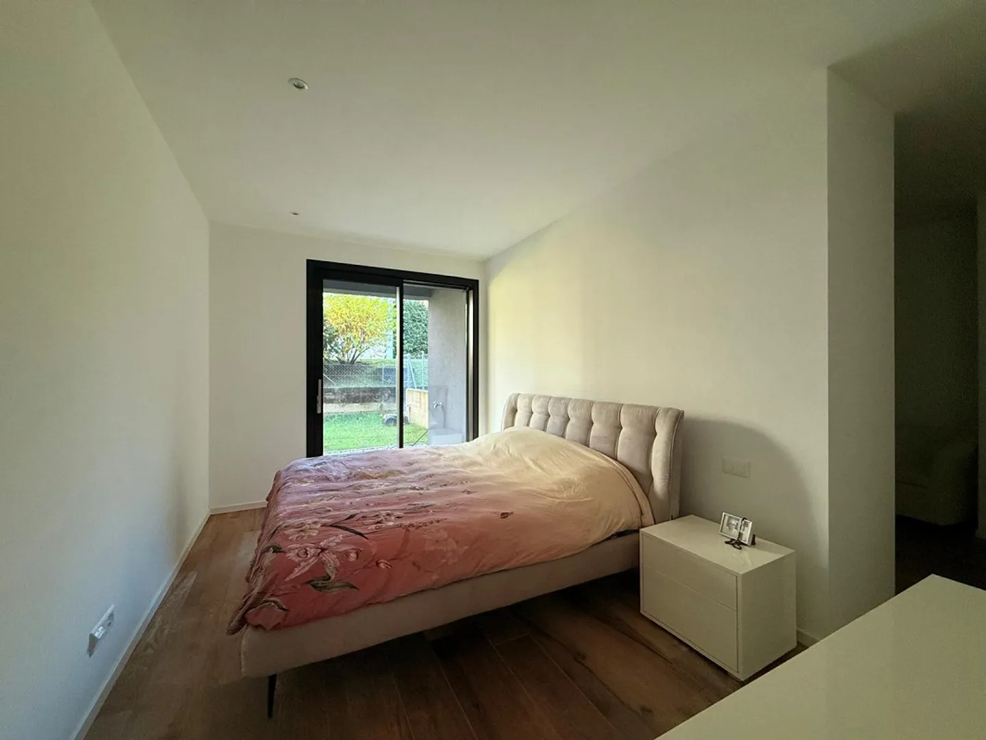 Neue Wohnung mit großem Garten im Herzen von Canobbio - Foto 10 von 12