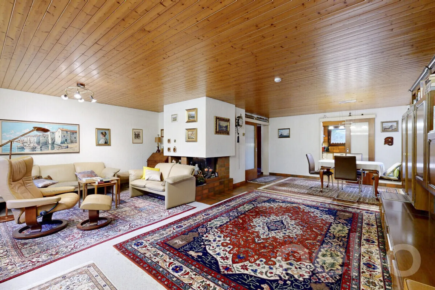 Charming single-family house with garden idyll in sunny hillside location - Photo 3 of 9