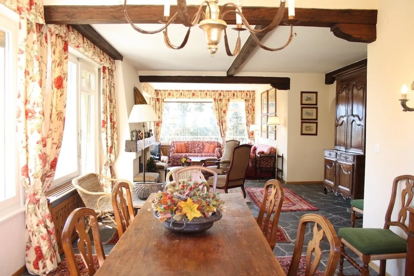 LOC 116 - EUROPE - Photo 1 of 23