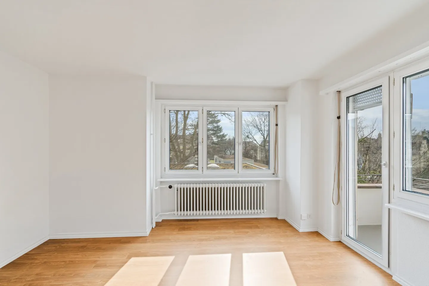 Appartement spacieux avec balcon - Photo 3 sur 9