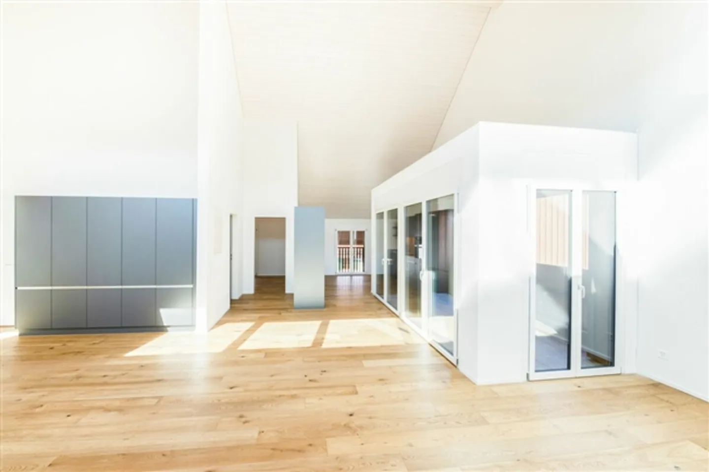 201 3.5 Appartamento mansardato - Foto 3 di 10