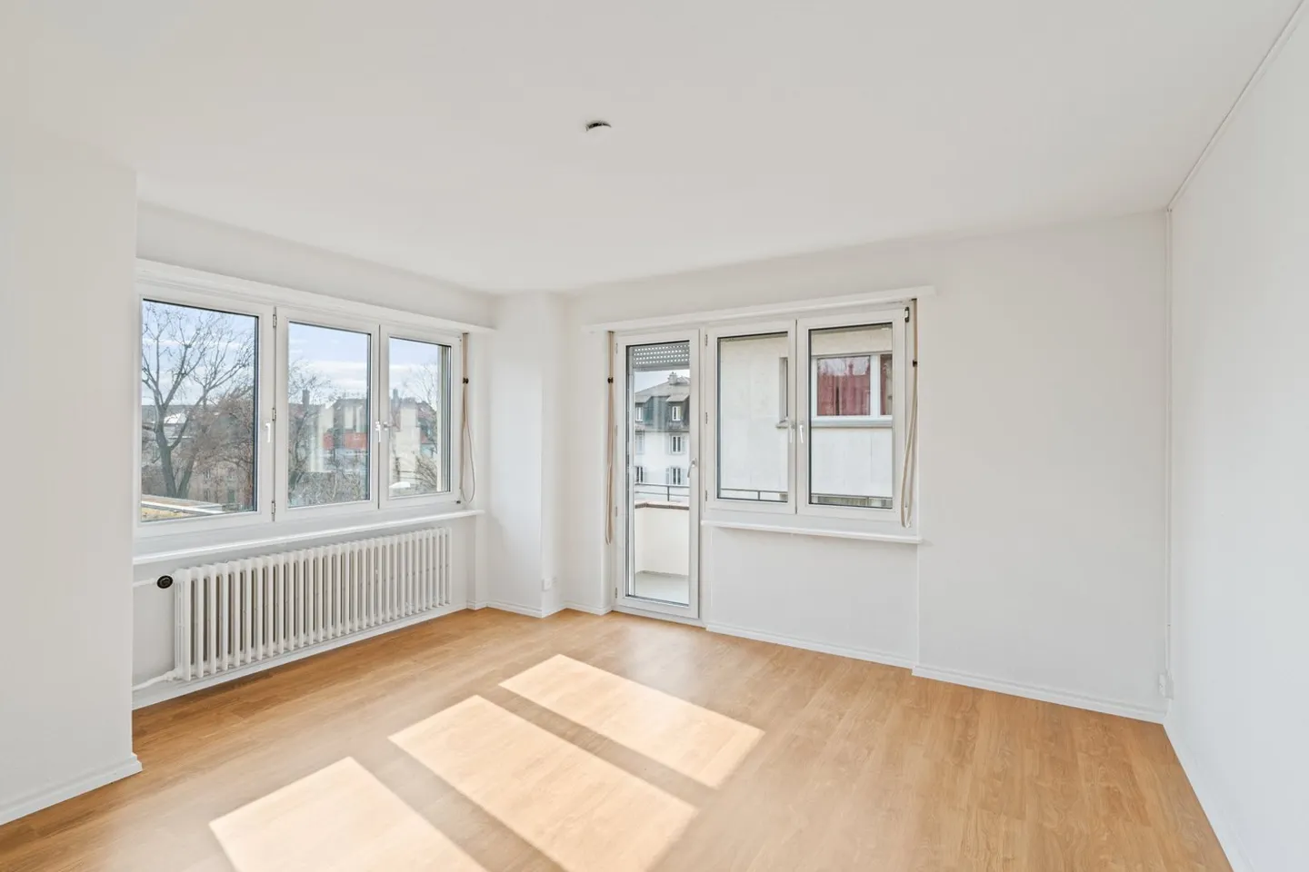 Appartement spacieux avec balcon - Photo 5 sur 9