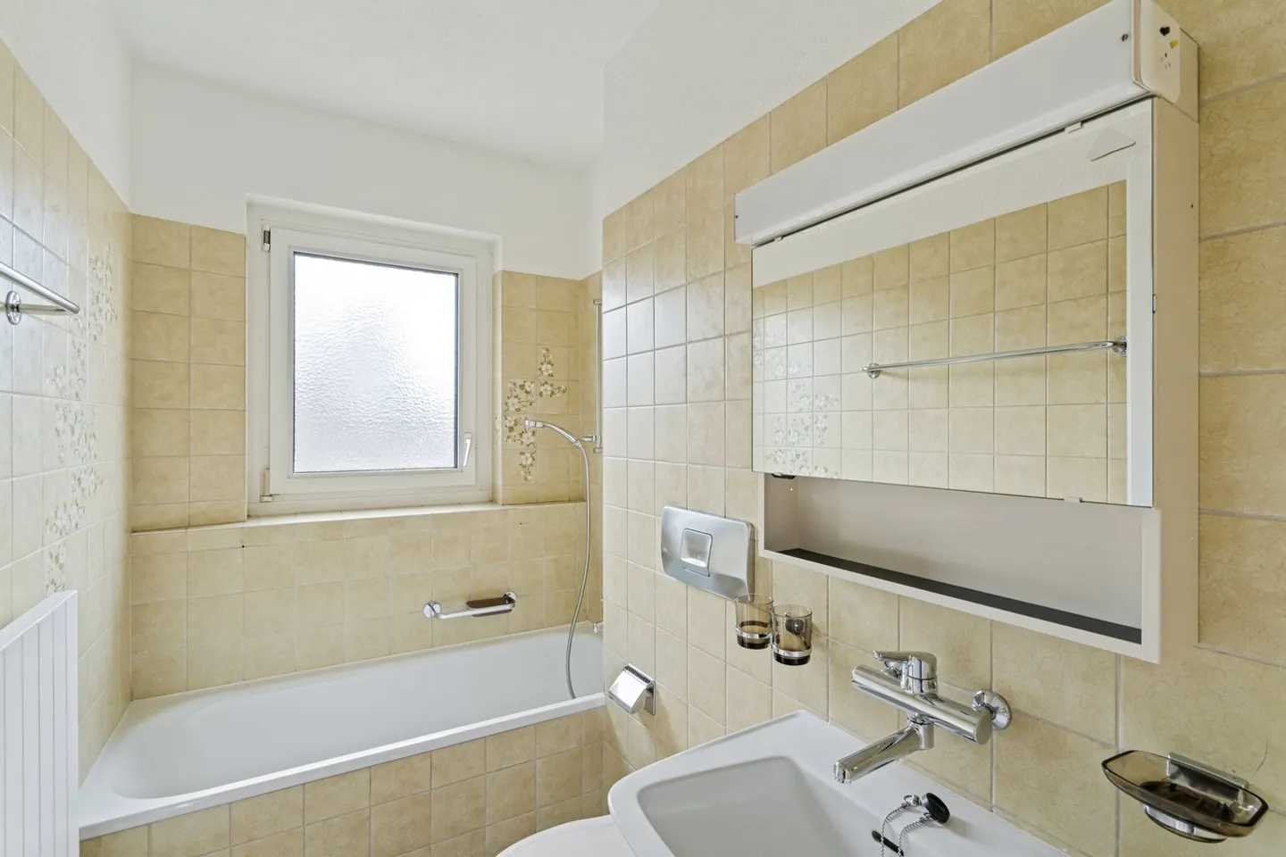 Appartement spacieux avec balcon - Photo 8 sur 9