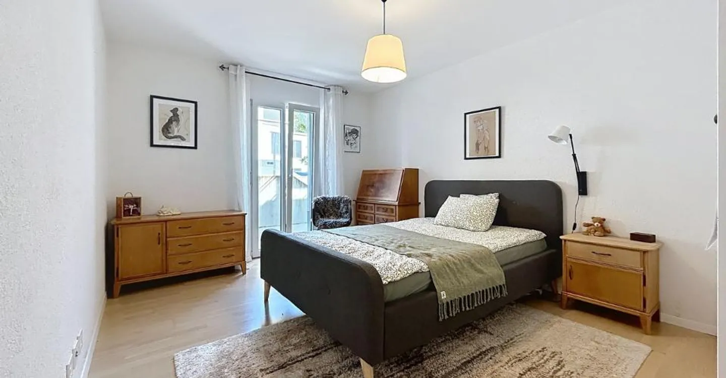 Appartement spacieux avec jardin - Photo 3 sur 5