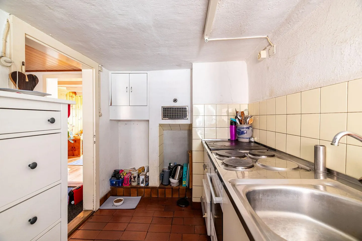 Maison dans le centre du village de Jenins à vendre - Photo 6 sur 8