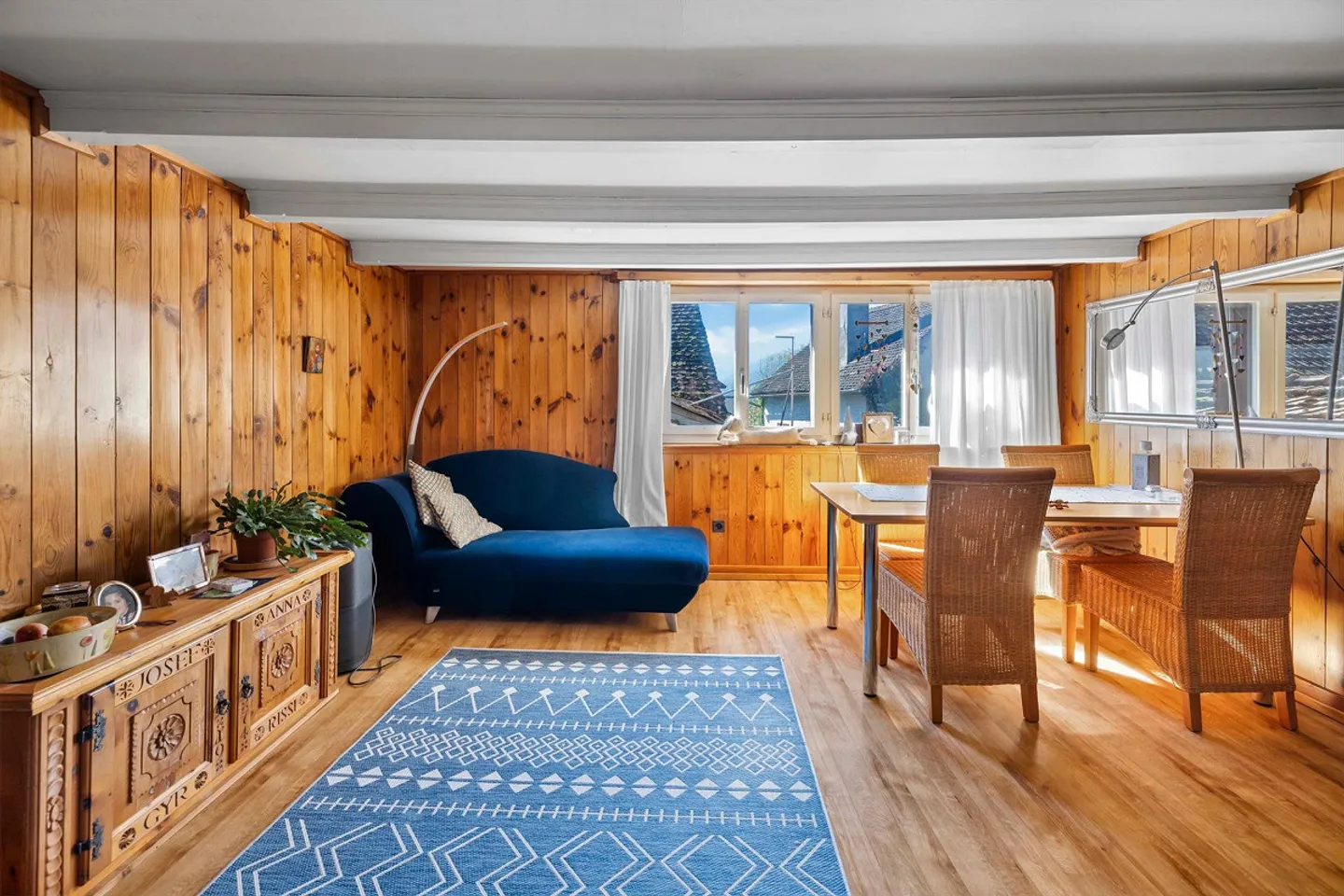 Maison dans le centre du village de Jenins à vendre - Photo 7 sur 8