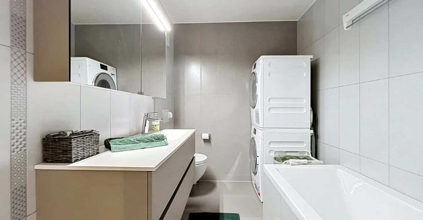 Appartement spacieux avec jardin - Photo 4 sur 5