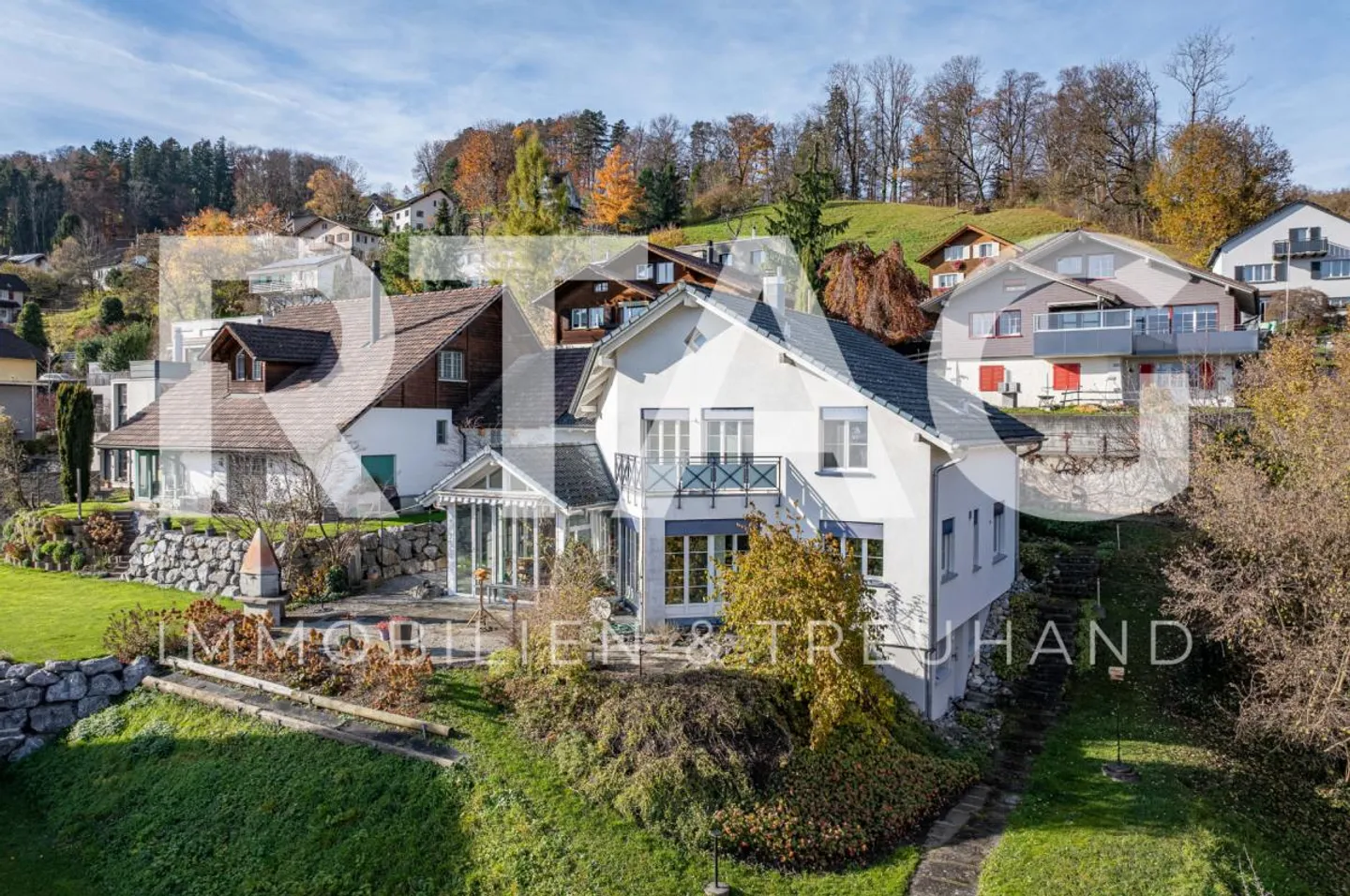 Maison individuelle - Photo 1 sur 17