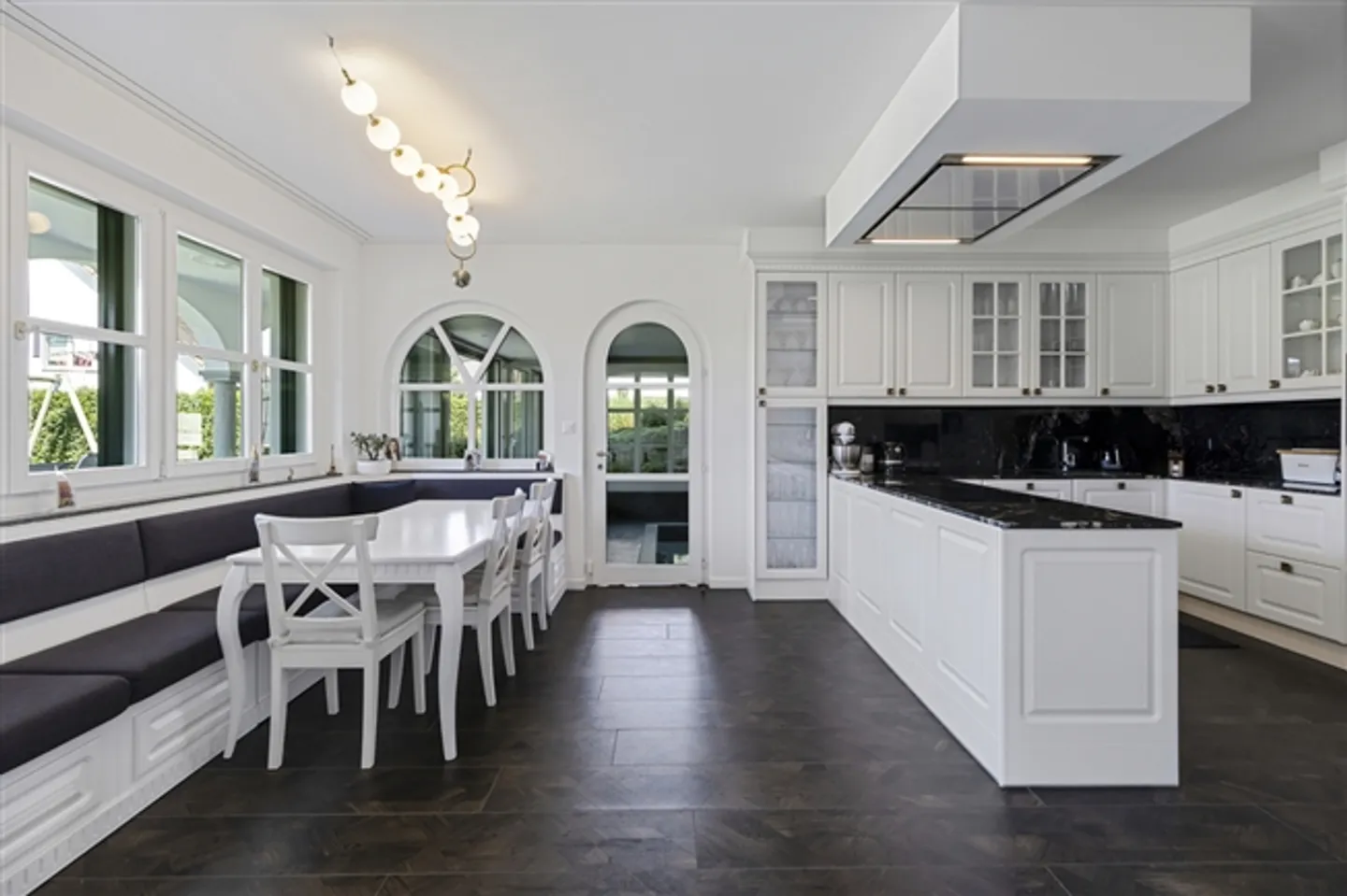 «Idyllische Villa in Gutenswil» - Foto 3 von 7