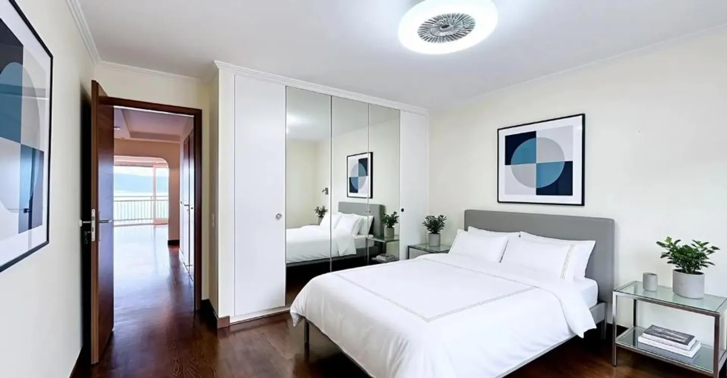 Magnificent 4.5 rooms with panoramic view of Lake Geneva - Photo 8 of 10
