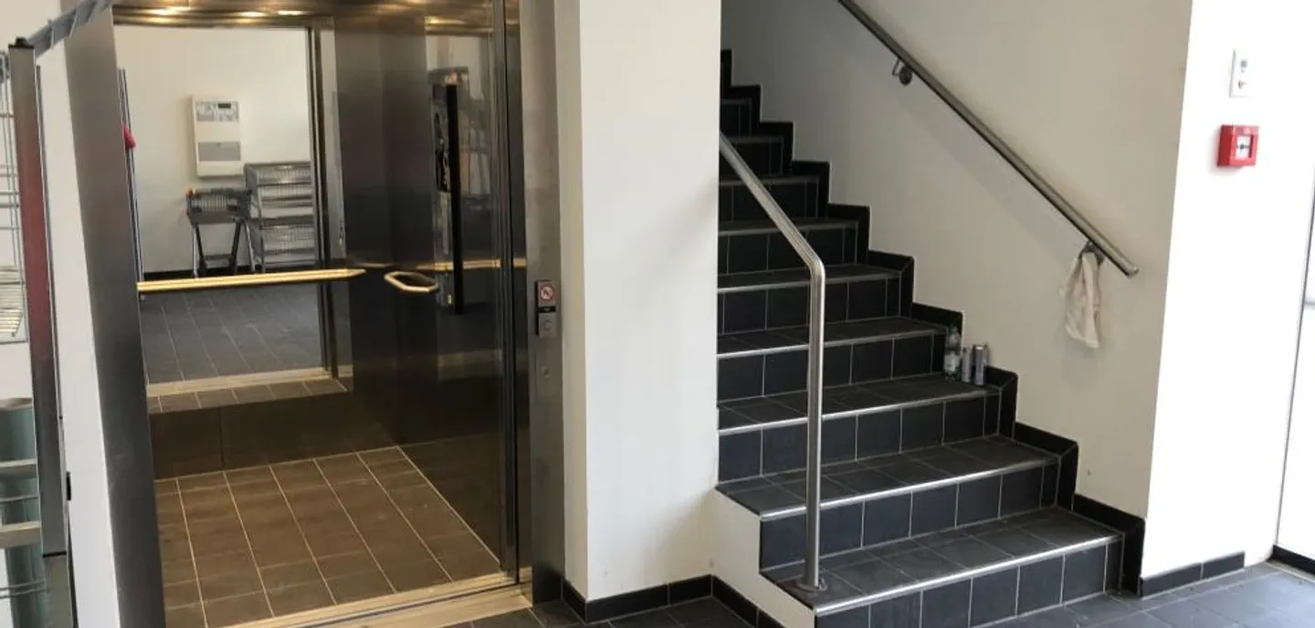 Commercial space for office on the first floor - Photo 4 of 4