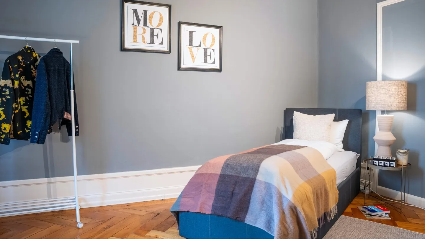 CHARME DELLA BELLA EPOCA - APPARTAMENTO BOUTIQUE DI 3,5 STANZE / 2 CAMERE DA LETTO - Foto 12 di 21