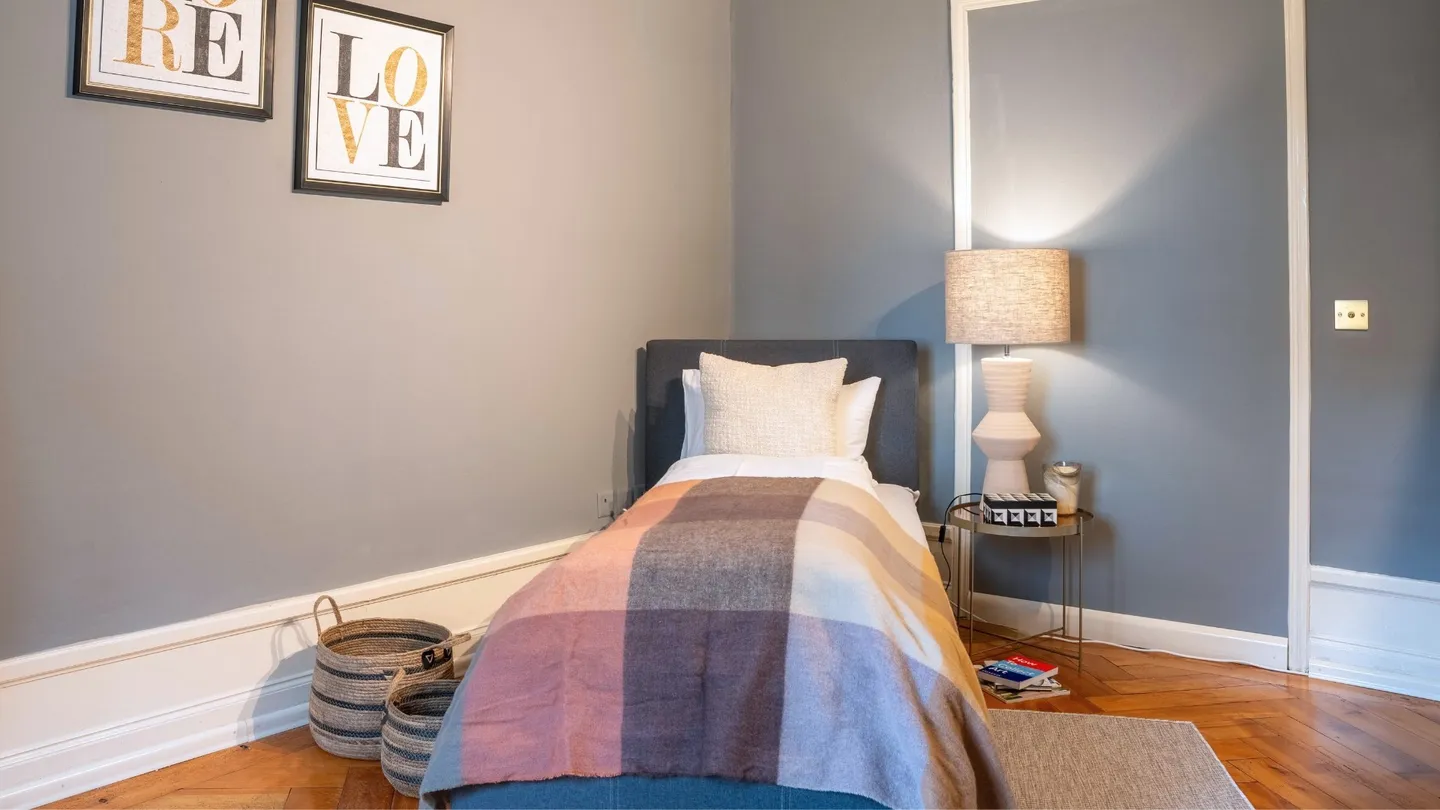 CHARME DELLA BELLA EPOCA - APPARTAMENTO BOUTIQUE DI 3,5 STANZE / 2 CAMERE DA LETTO - Foto 14 di 21