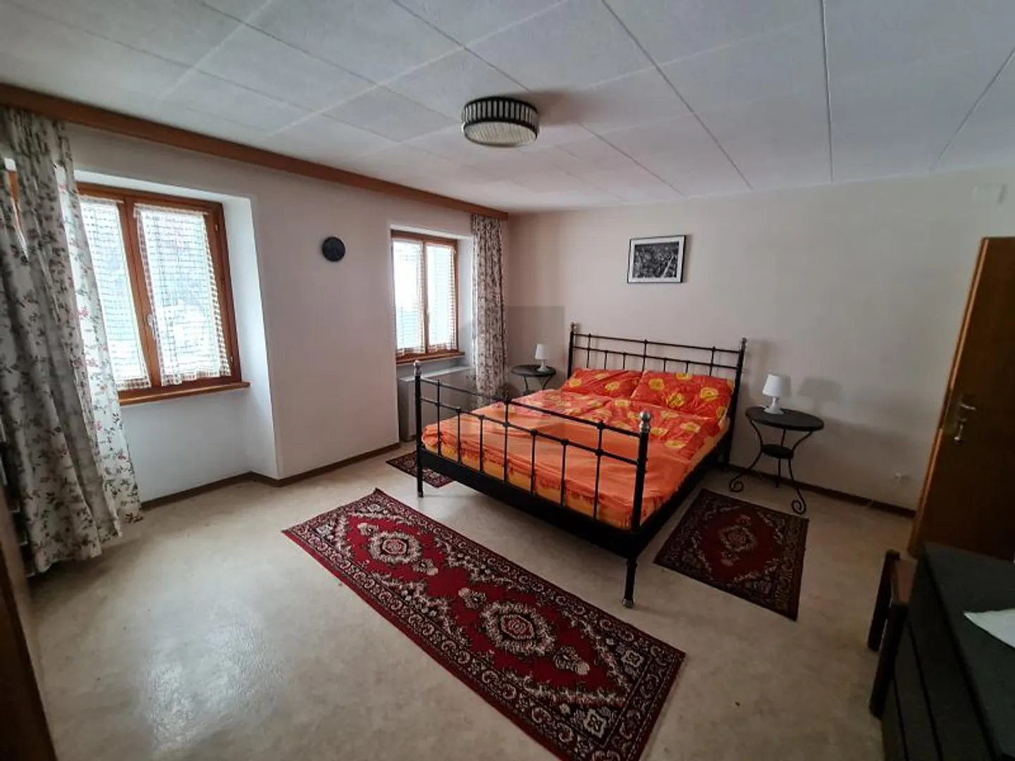 SPACIOUS WITH GREAT POTENTIAL - Photo 4 of 6