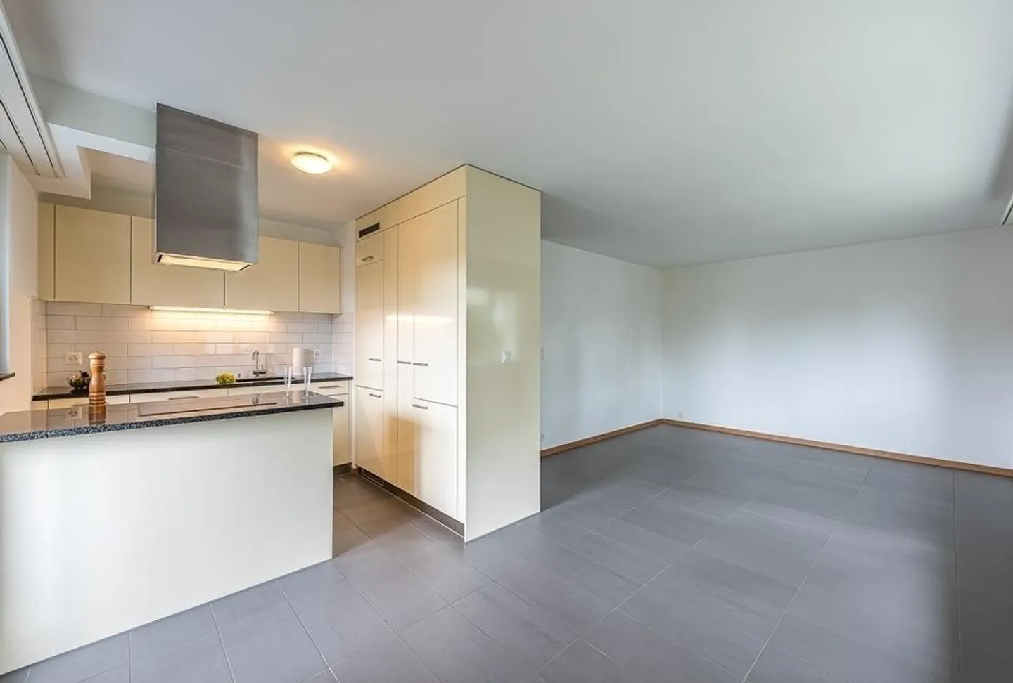 Appartement à louer - Photo 2 sur 12