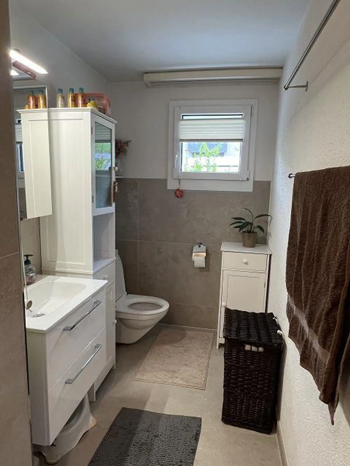 Appartamento attraente di 4,5 locali in una posizione tranquilla - Foto 7 di 11