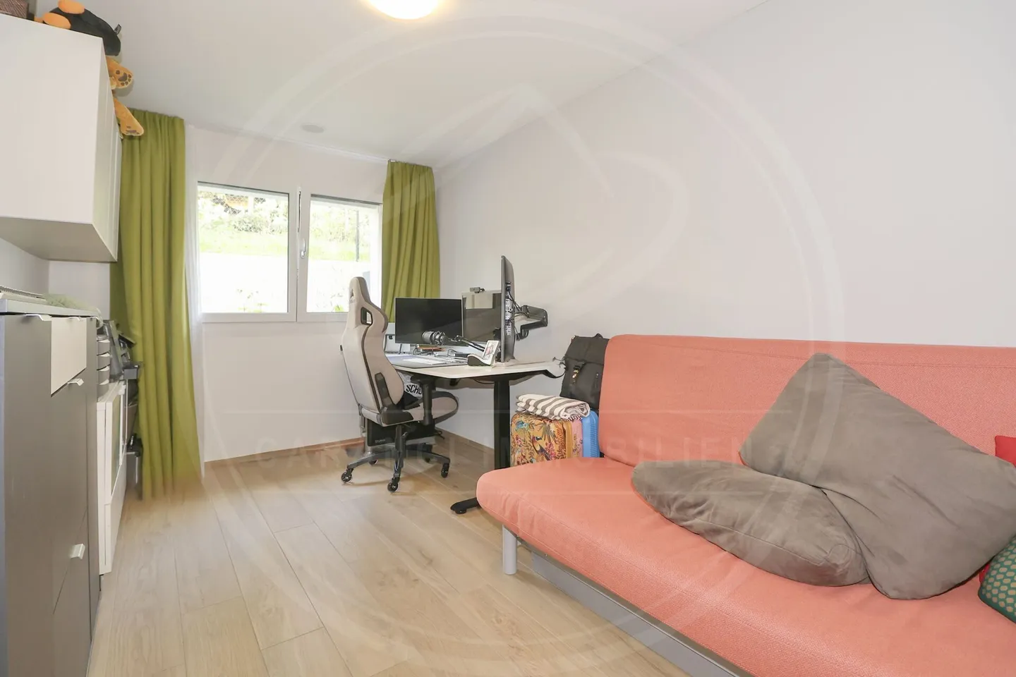 Exklusive 4½-Zimmer-Gartenwohnung mit Wintergarten - Wohnen im Grünen nahe Zürich & Zug - Foto 13 von 17