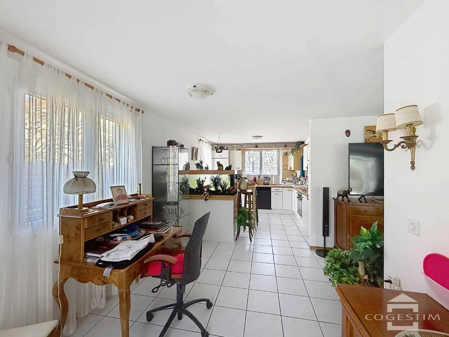 Semi-Detached House 4.5 Rooms - Photo 5 of 13