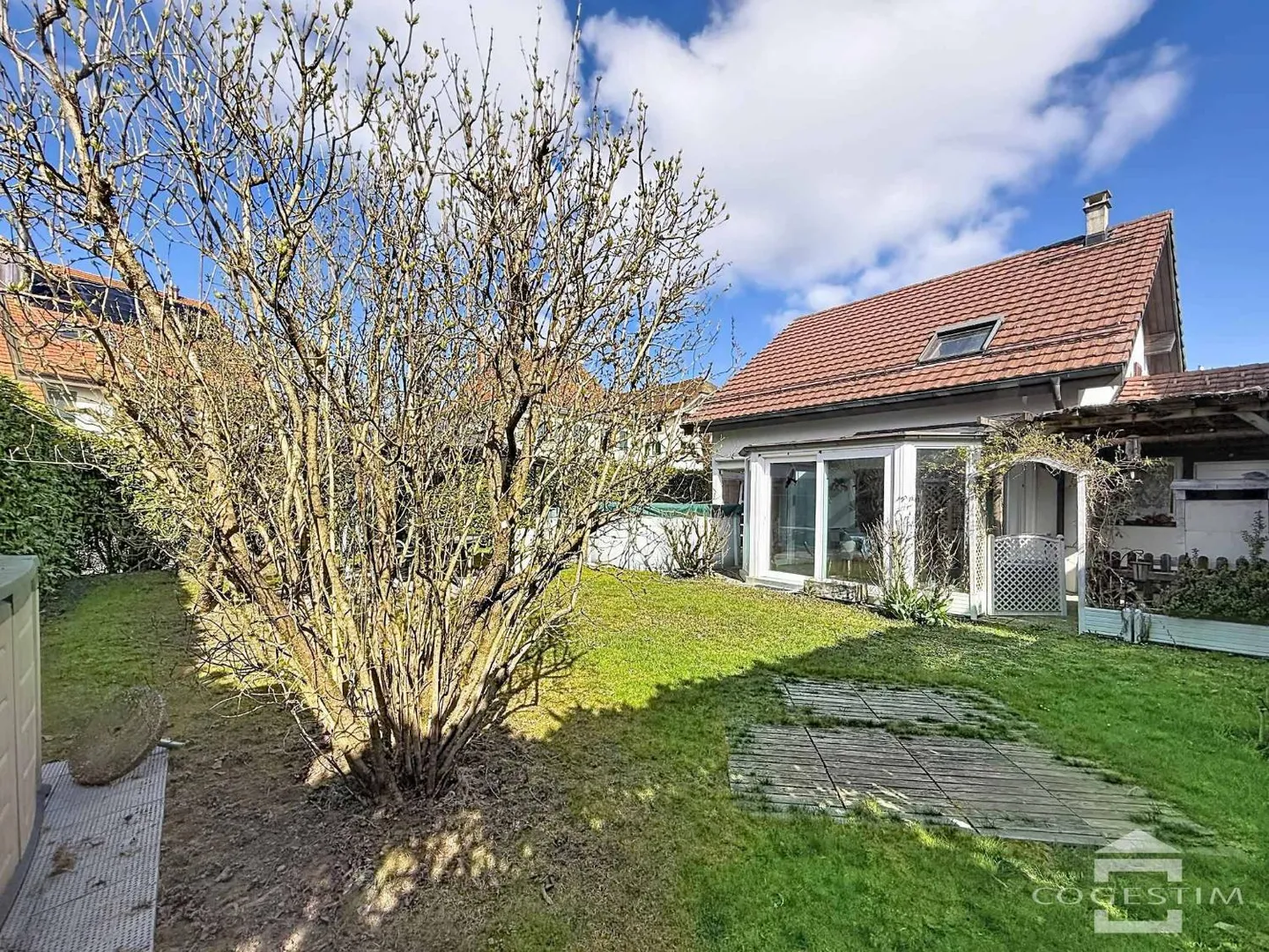 Semi-Detached House 4.5 Rooms - Photo 9 of 13