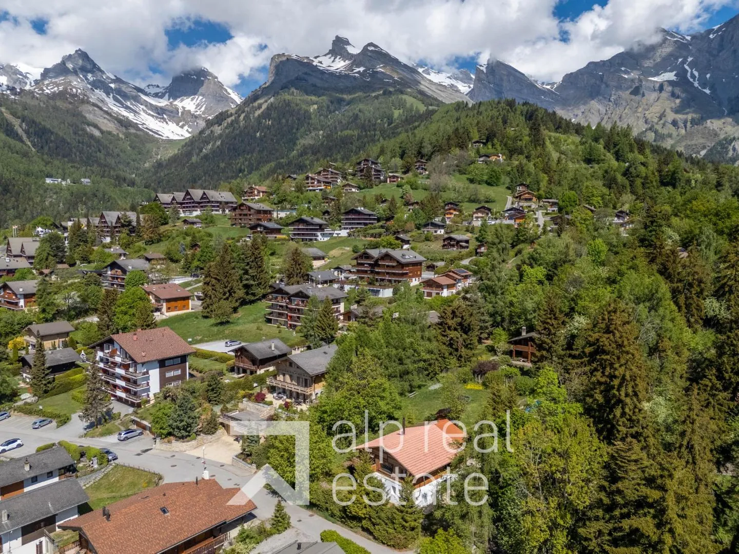 Baugrundstück - bevorzugte Lage und freie Sicht - Foto 1 di 3