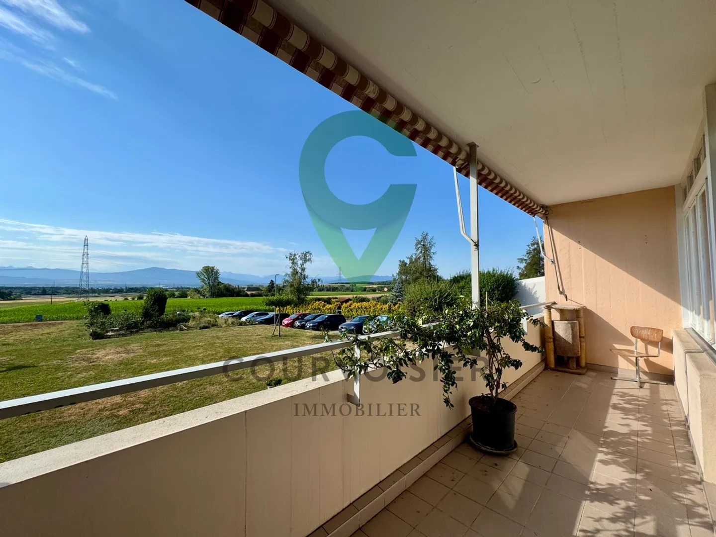 Apartment to refresh with unobstructed view and residential pool - Photo 14 of 15